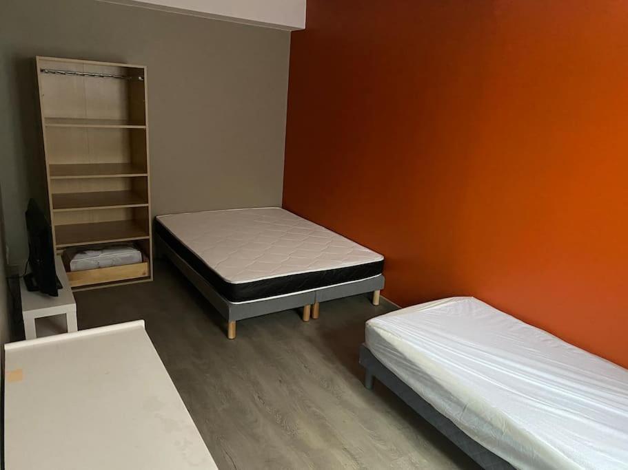 Appartement 4 - Hyper Centre - 1 A 4 Personnes Douai Bagian luar foto